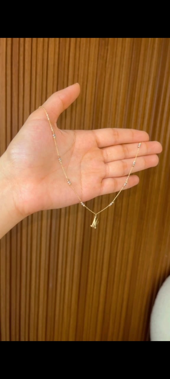 Collier boules lettre