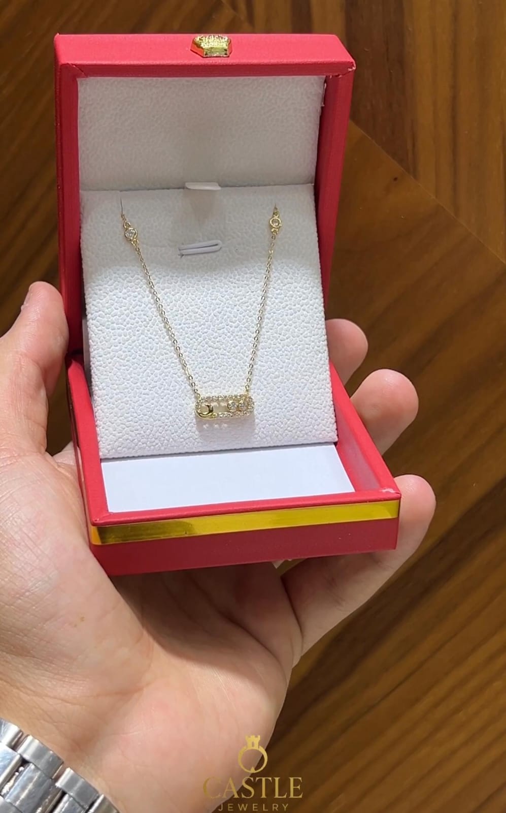 Collier MK En Or 18K