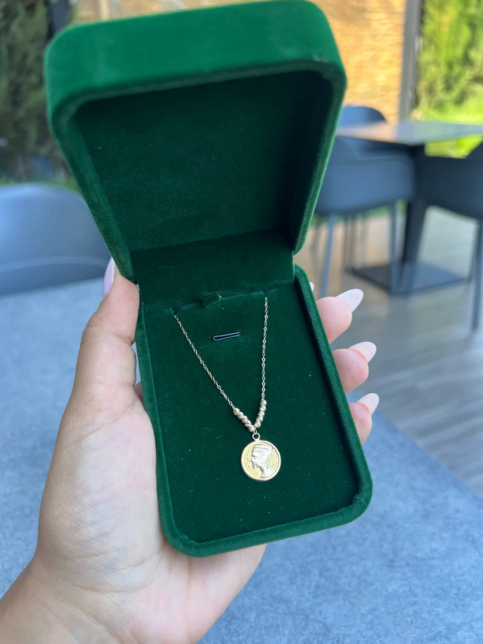 Collier Néfertiti en Or 18K